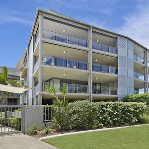 On The Bay Apartments